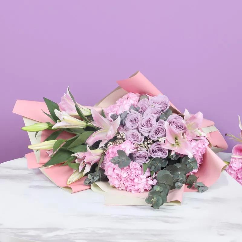 Pastel Elegance Mix Flower Bouquet thumbnail 3