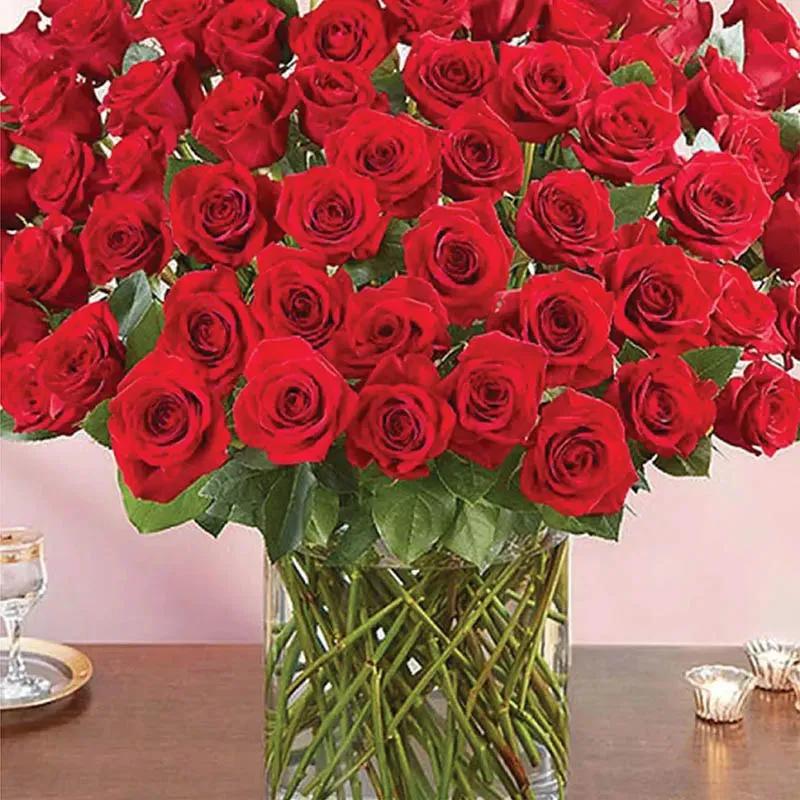 Elegant 100 Red Roses In Vase thumbnail 3