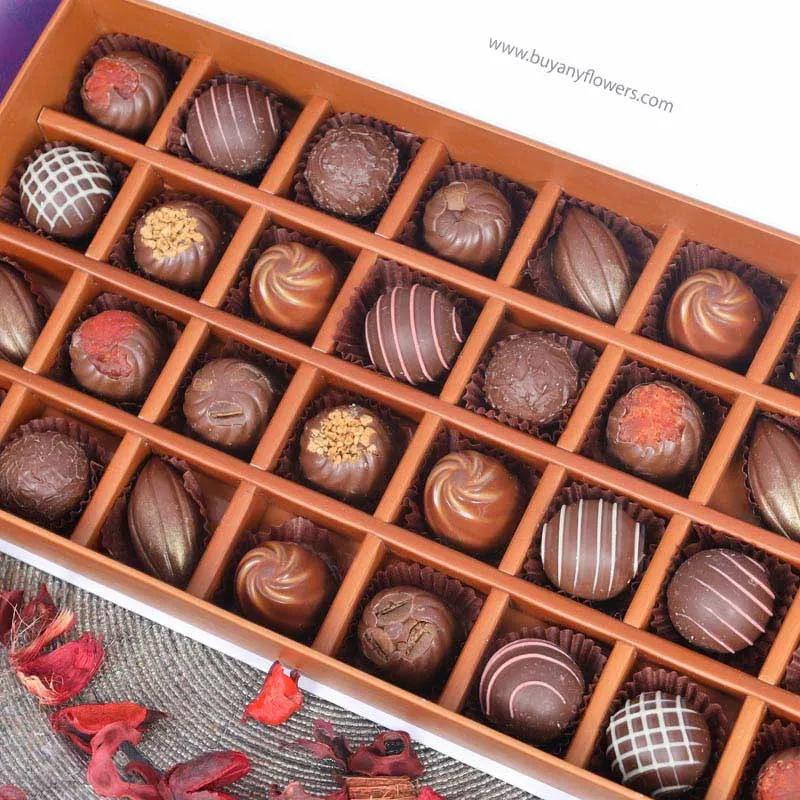 Ramadan Premium Chocolates By Sweecho 32 Pcs Blue thumbnail 3