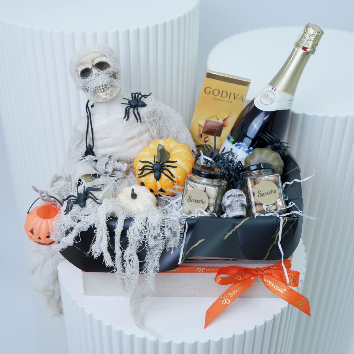 Spooktacular Treat Hamper 1