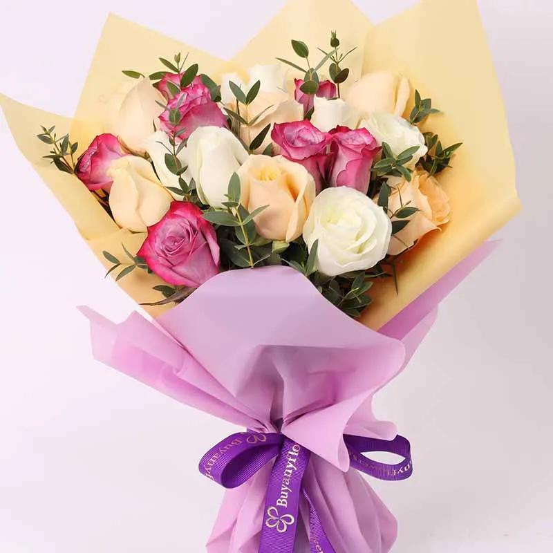 Graceful 21 Roses Bouquet thumbnail 2