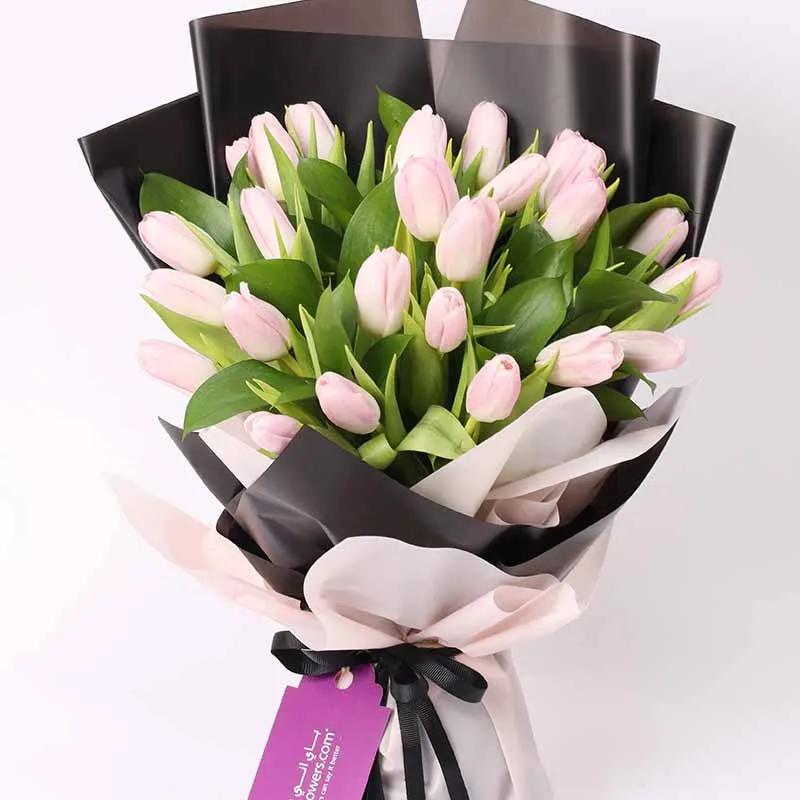 Dark Beauty 25 Tulips Bouquet thumbnail 2
