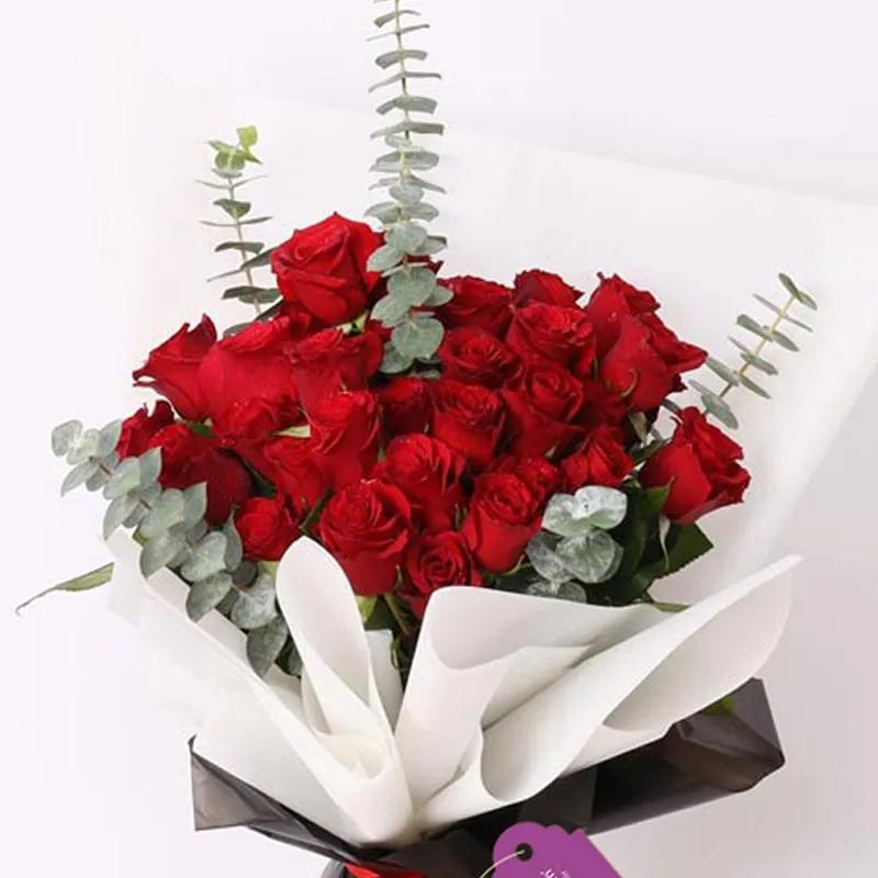 Bouquet of Love 35 Red Roses thumbnail 2