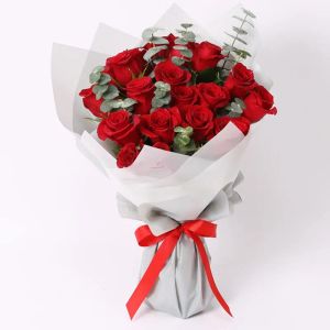 red-beauty-21-roses-bouquet_1.webp