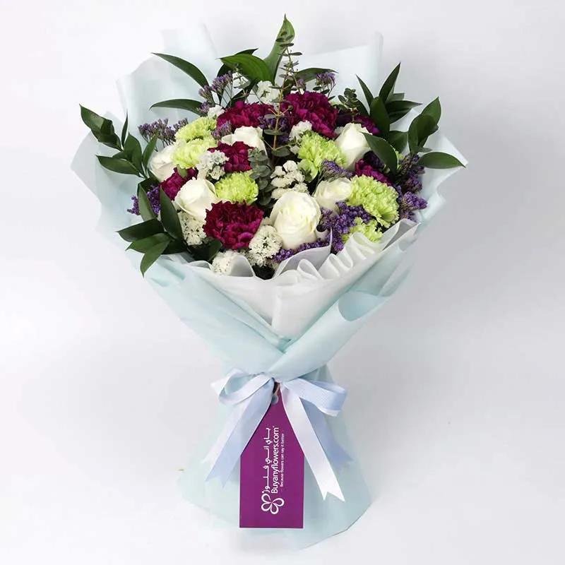 youth-21-roses-and-carnations-bouquet_1.webp