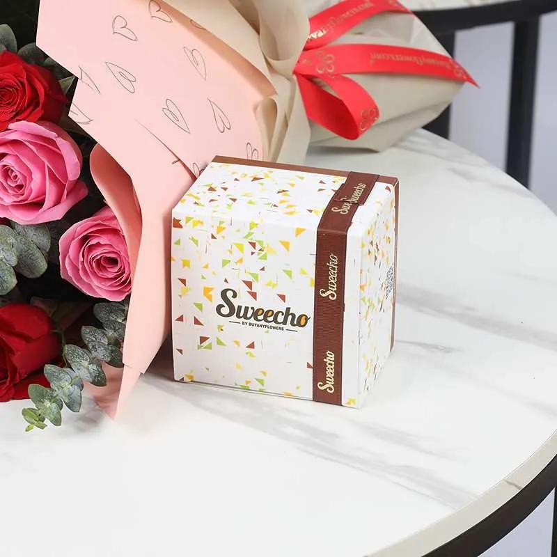 Cutie Pie 11 Roses Bouquet and Sweecho Chocolates 250gm thumbnail 2
