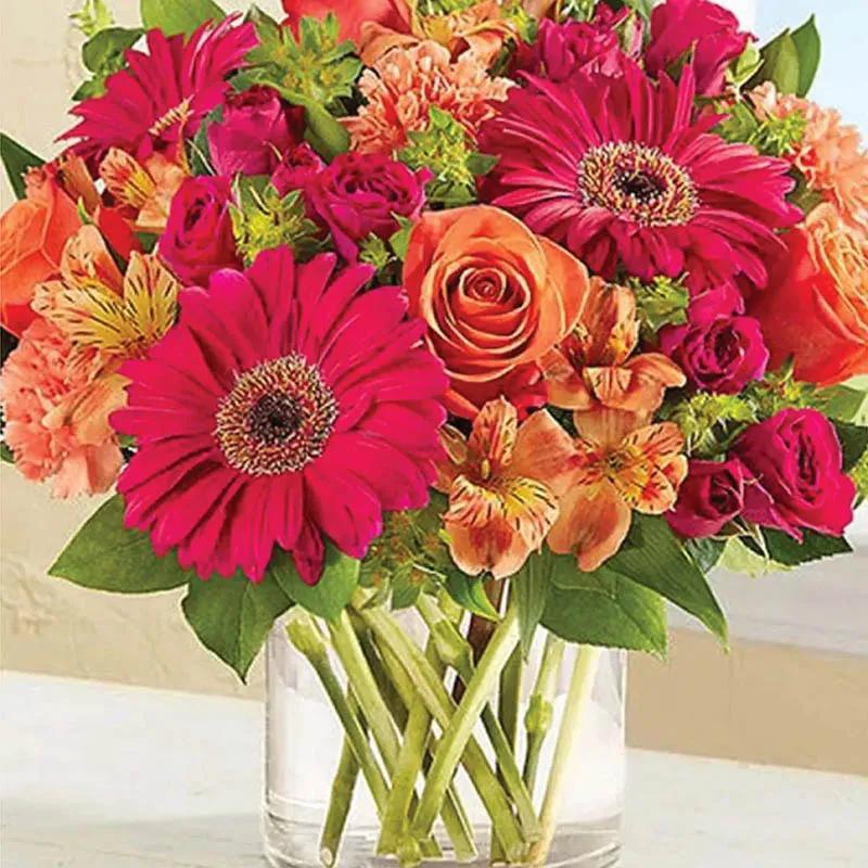 Vibrant Blooms Arrangement thumbnail 3