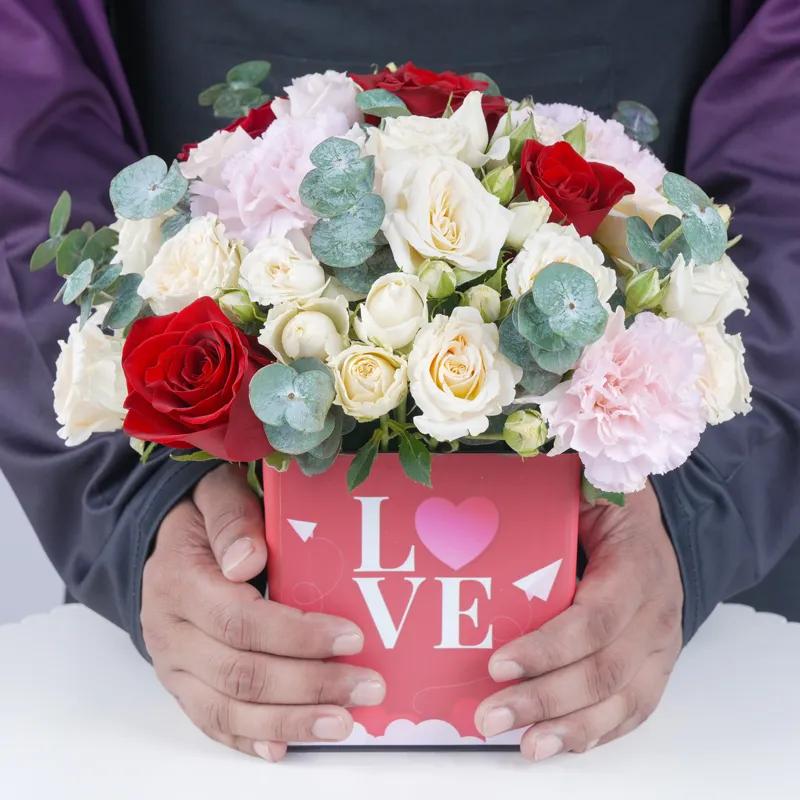 Flower Arrangement For Valentine - Flowers gift from Buy Any Flowers Dubai in Al Quoz Industrial Area 4, Dubai, UAE - image 2