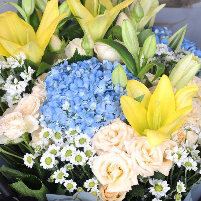 Sunset Flower Bouquet thumbnail 3