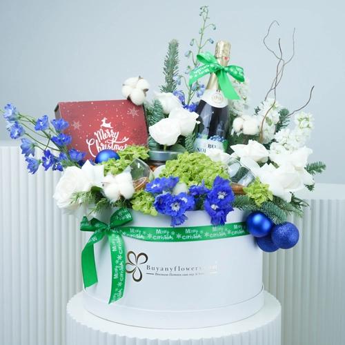 Sparkling Christmas Flower Hamper 1