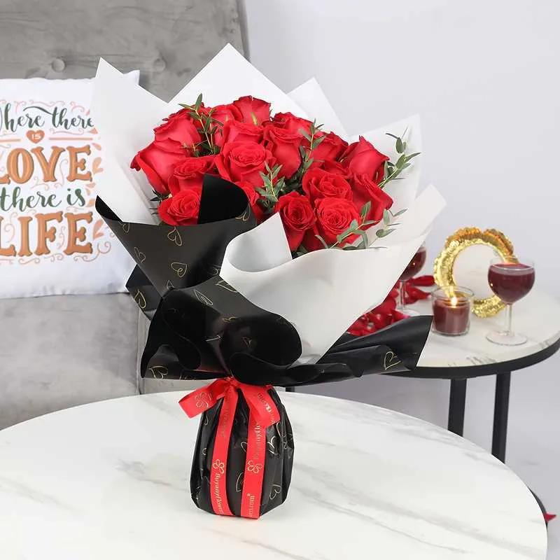 beautifulred21rosesbouquet_739423.webp