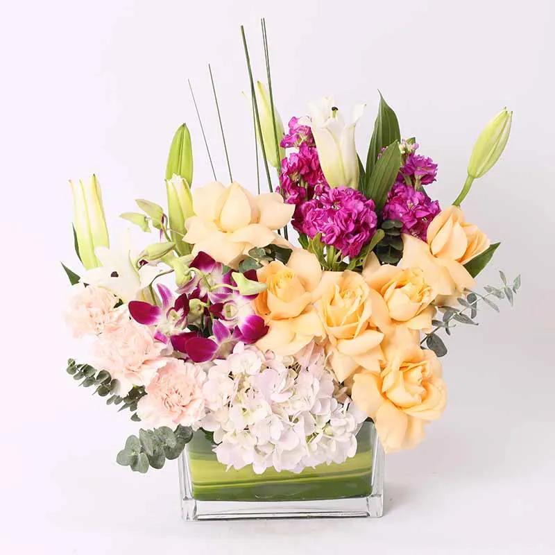 tender-floral-arrangement_1.webp