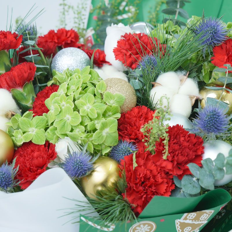 Merry Christmas Flower Bouquet thumbnail 3