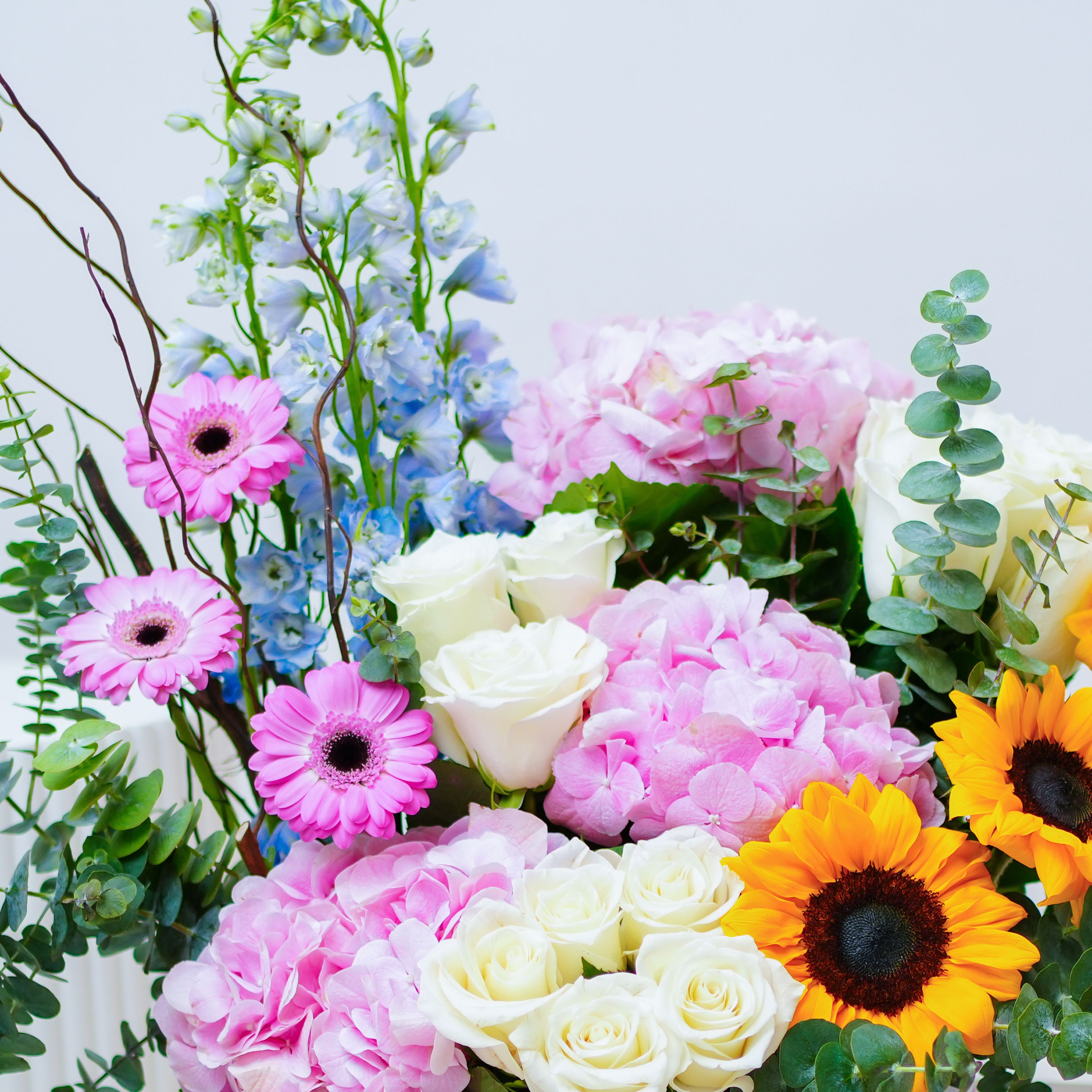 Poised Beauty Flower Box thumbnail 3