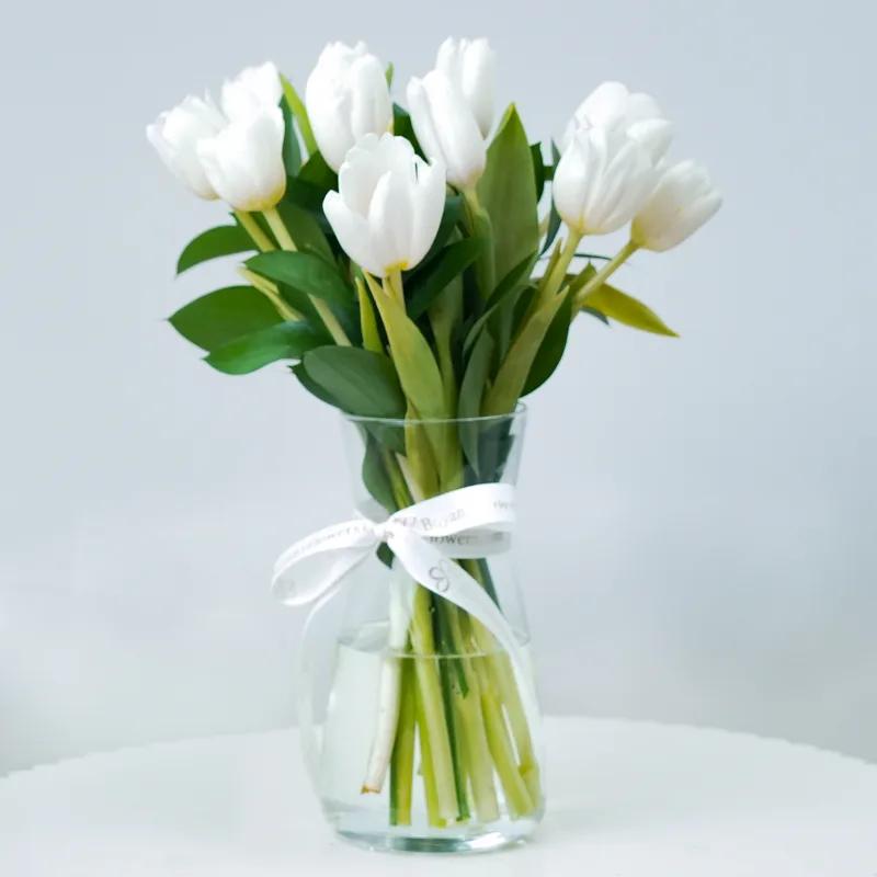 Calm 11 White Tulips Trio - Gift Sets gift from Buy Any Flowers Dubai in Al Quoz Industrial Area 4, Dubai, UAE - image 2