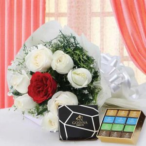 only-one-heart-and-godiva-chocolates_1.webp