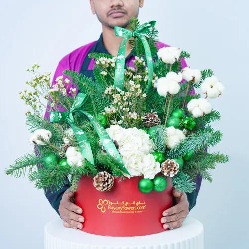 Christmas Eve Luxury Bloom Box thumbnail 2