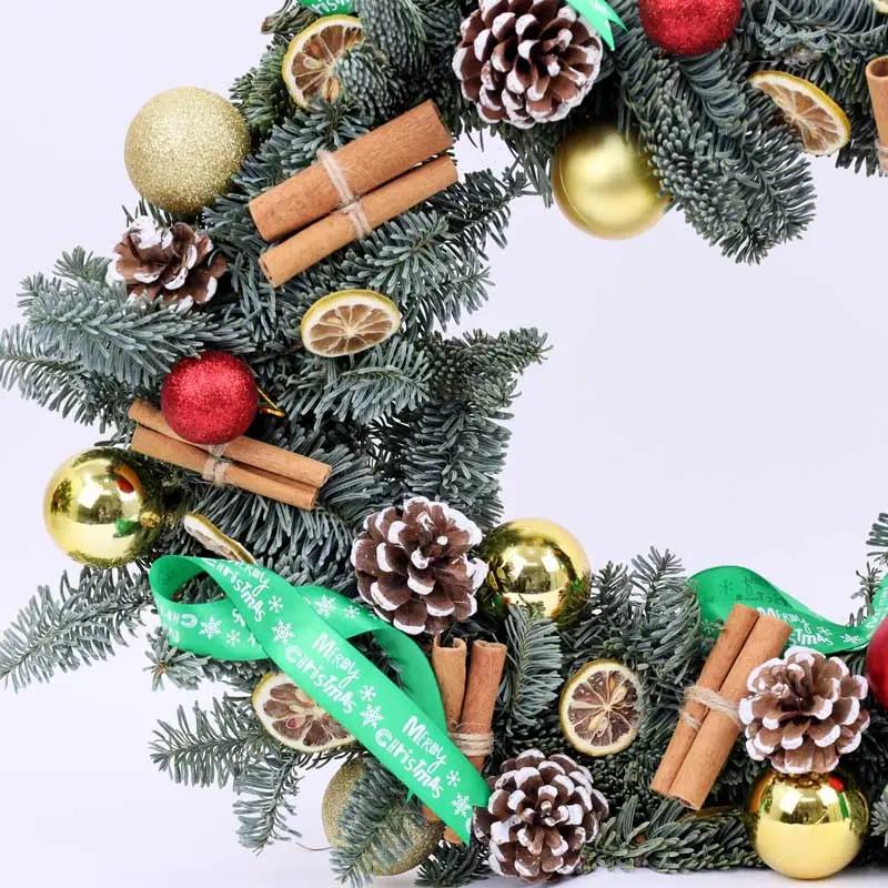 Christmas Wreath thumbnail 3