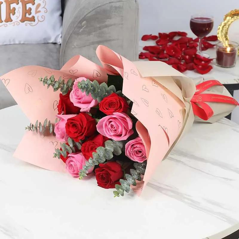 Cutie Pie 11 Roses Bouquet and Sweecho Chocolates 250gm thumbnail 3