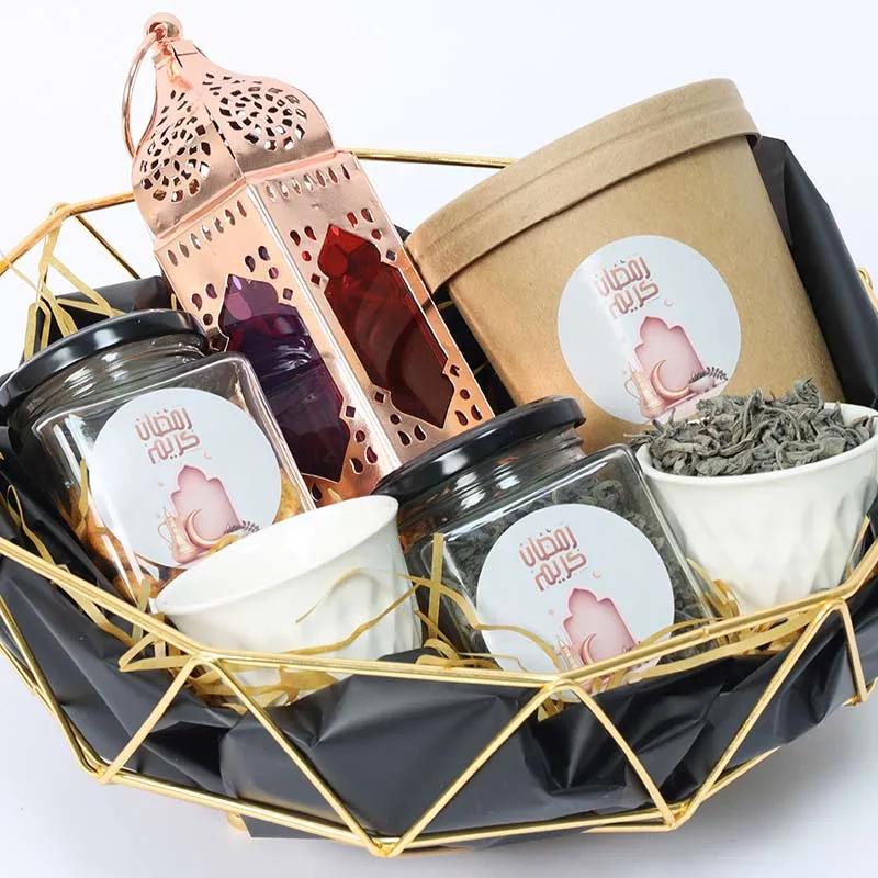 سلة هدايا رمضان الفاخرة "قهوة وأنت"، تجمع بين نكهات القهوة الأصيلة ولمسات الفخامة لتجربة رمضانية مميزة thumbnail 3