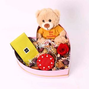 cuddly-love-gift-box_1.webp