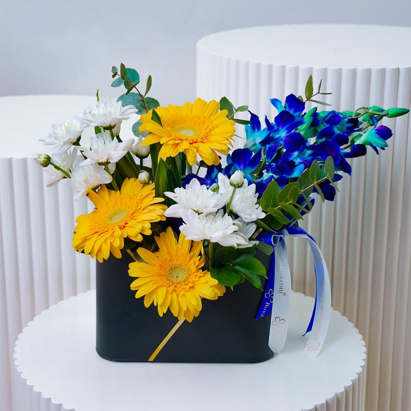 Shine Flower Arrangement - Flowers gift from Buy Any Flowers Dubai in Al Quoz Industrial Area 4, Dubai, UAE