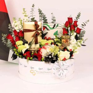 loving-uae-flower-hamper_1.webp