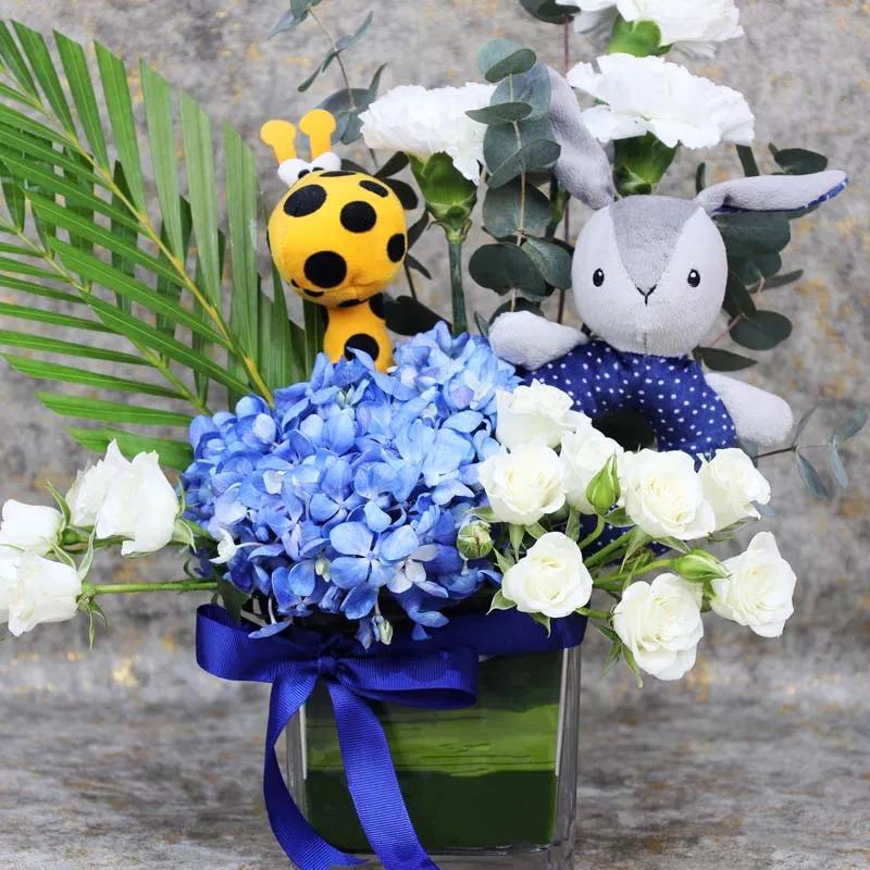 Garden New Born Flower Vase - Flowers gift from Buy Any Flowers Dubai in Al Quoz Industrial Area 4, Dubai, UAE - image 3