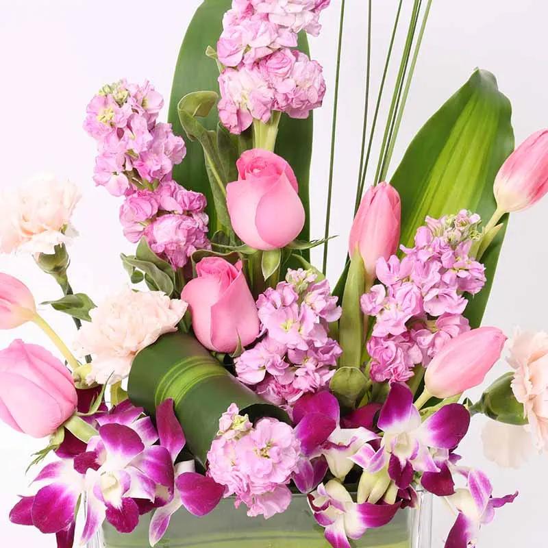 Pretty Lady Vase Arrangement thumbnail 3