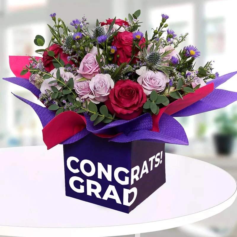 congrats-grad-wishes-flowers_1.webp