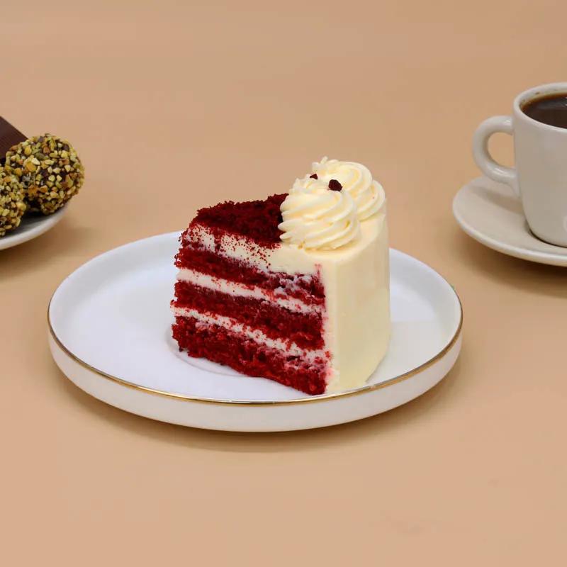 Yummy Red Velvet Cake 4 Portion thumbnail 2