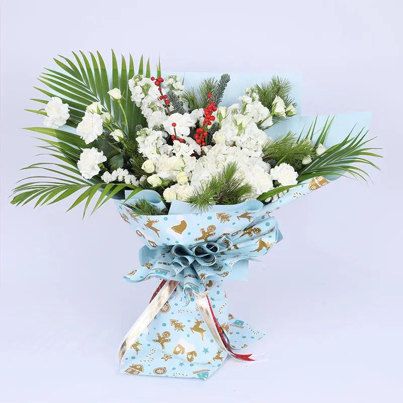 christmas-winter-flower-bouquet_1.webp