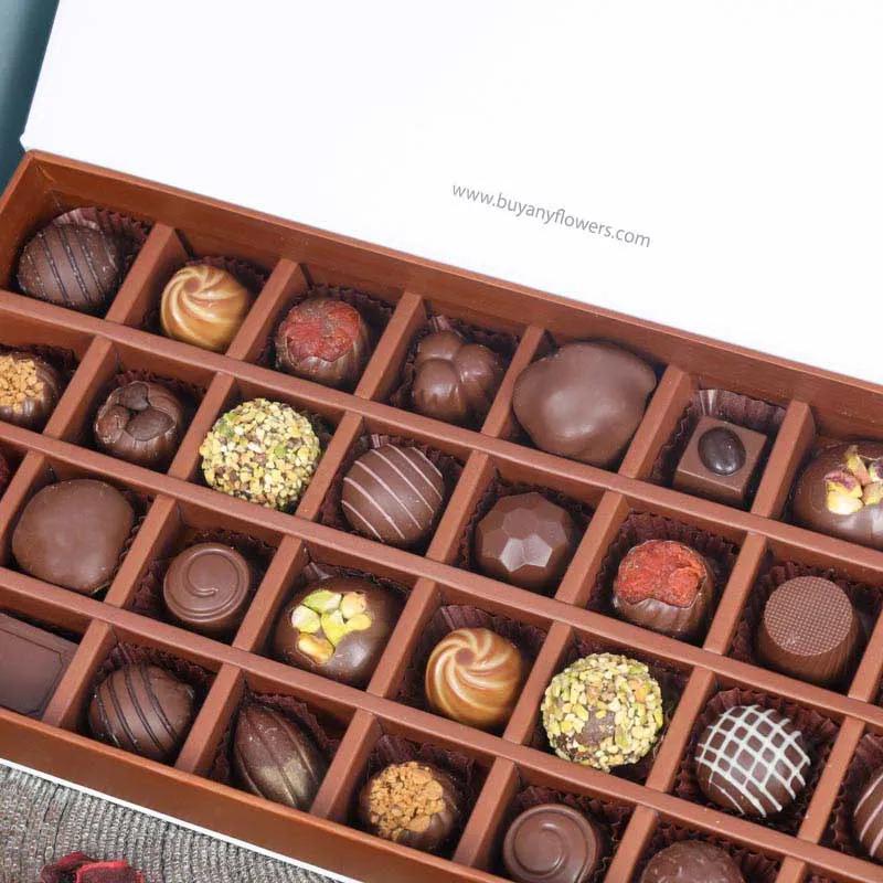 Ramadan Premium Chocolates By Sweecho 32 Pcs Green - Chocolates gift from Buy Any Flowers Dubai in Al Quoz Industrial Area 4, Dubai, UAE - image 3