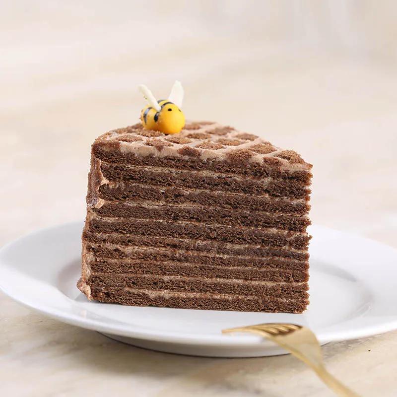 Chocolate Honey Cake 4 Portion thumbnail 2