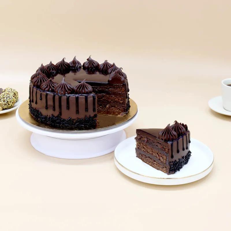 Chocolate Cake 8 Portion thumbnail 2