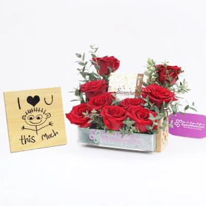 chocolove9redrosestrayandtabletop_778b9e.webp