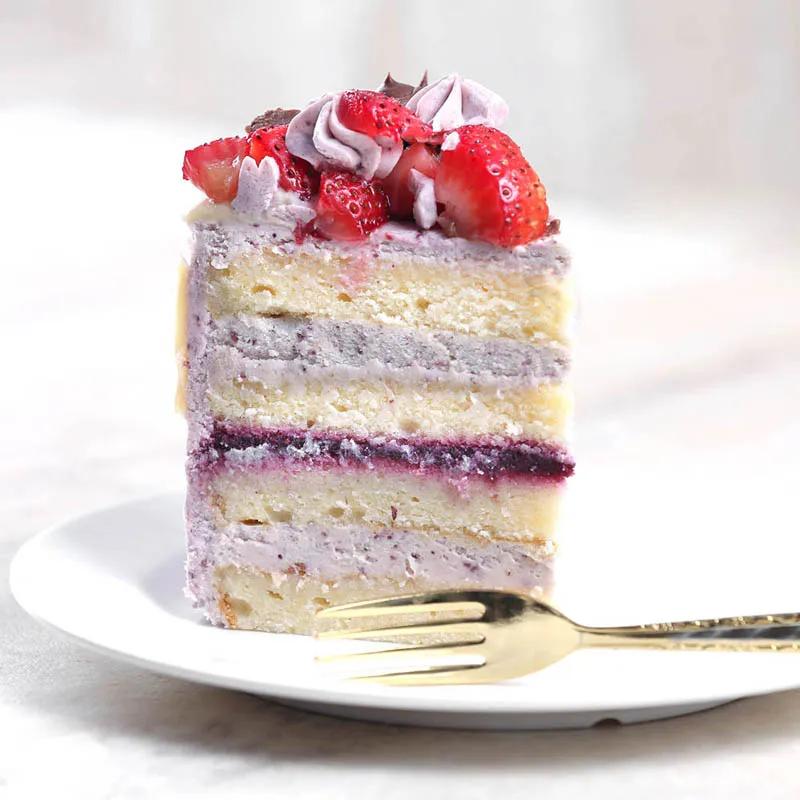 Vanilla Berries Cake 4 Portion thumbnail 2