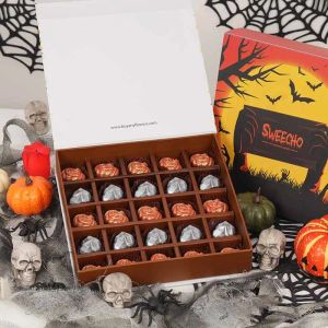 evil-pumpkin-and-skull-chocolates-by-sweecho_1.webp