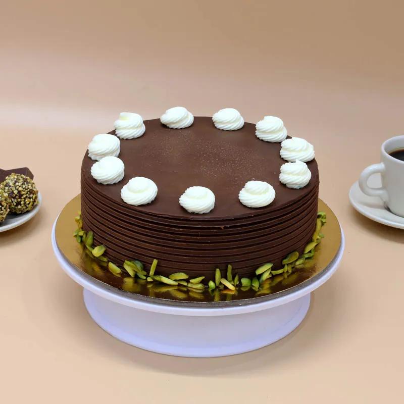 4-portion-chocolate-pistachio-cake_1.webp