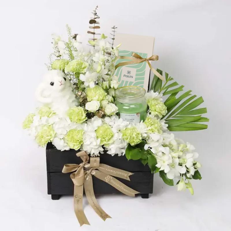 Sacrifice Floral Hamper in Dubai