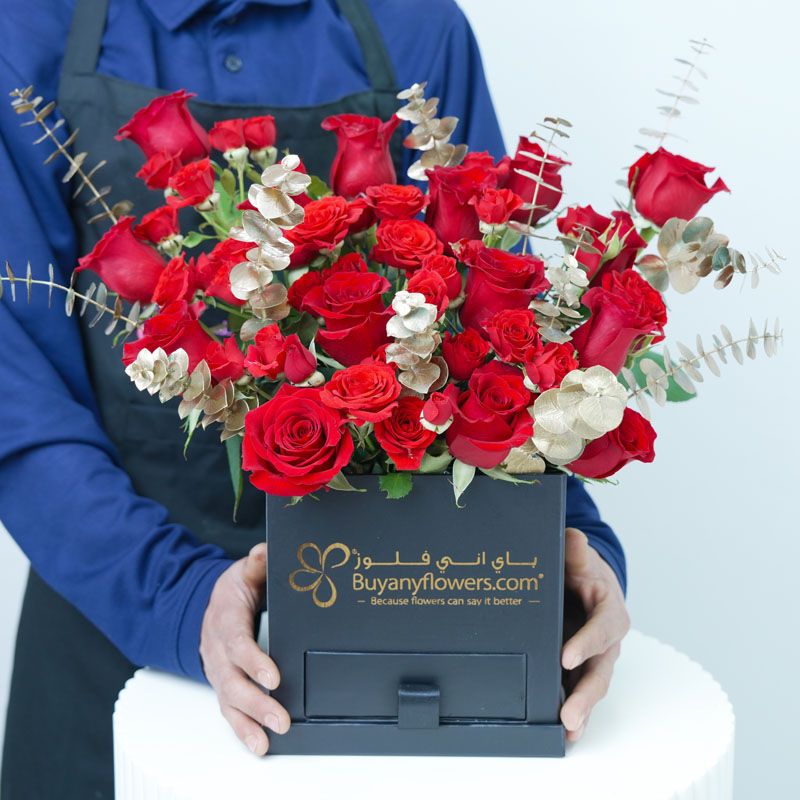 Classic Love Flower Box thumbnail 2