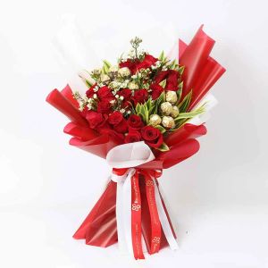 love-25-red-roses-and-ferrero-bouquet_1.webp