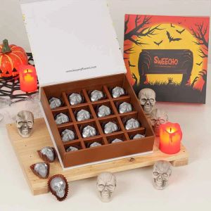 skull-chocolates-by-sweecho_1.webp
