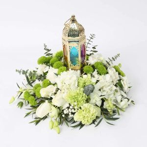 banquet-lantern-floral-table-arrangement_1.webp