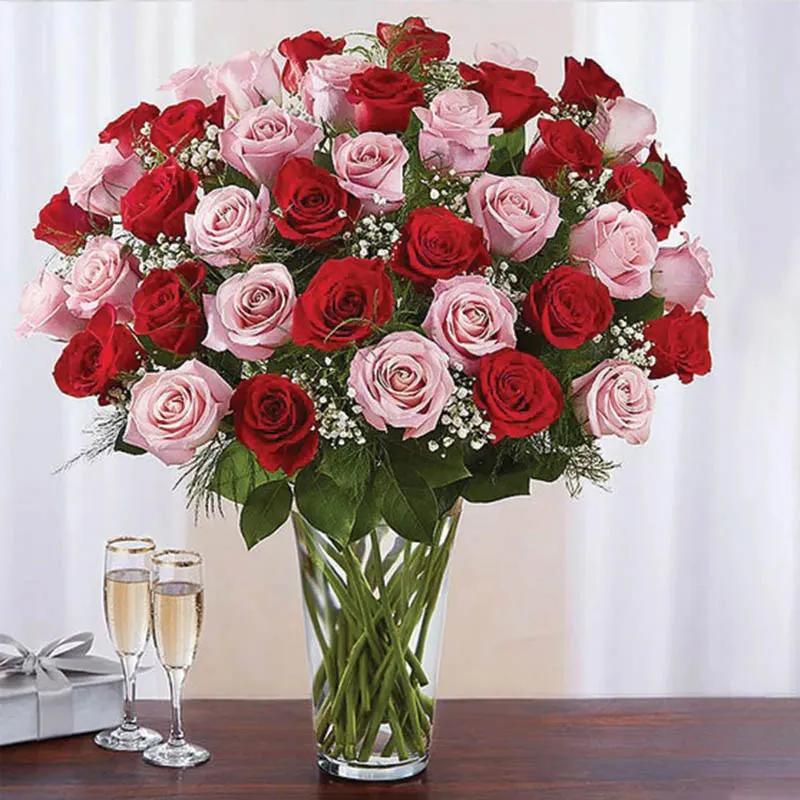 50-elegant-red-and-pink-roses-in-vase_1.webp