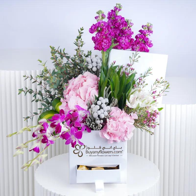 Majestic Flower Box with Chocolates in Dubai