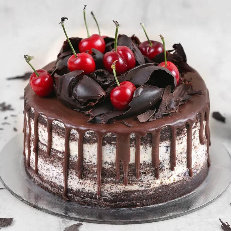 classic-black-forest-cake-4-portion_1.webp