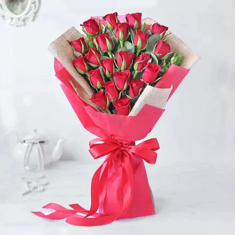 One Sided Red Roses Bouquet thumbnail 1