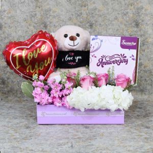 mauve-anniversary-flower-hamper_1.webp