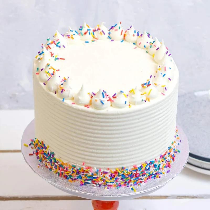 vanilla-celebration-cake-4-portion_1.webp